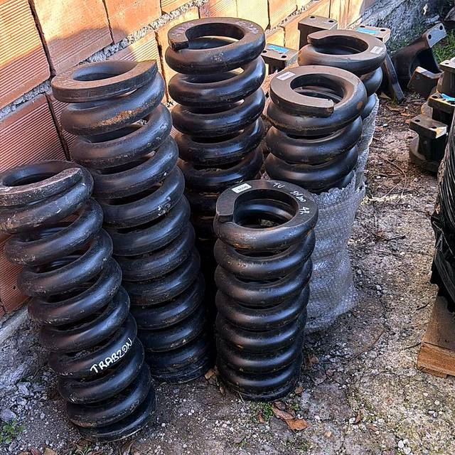 Ekskavatör ve dozer gergi yayları